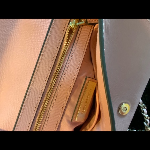 Tory Burch Robinson Bag Pink - Picture 8 of 9
